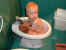 Dexter i poolen.JPG (38653 byte)